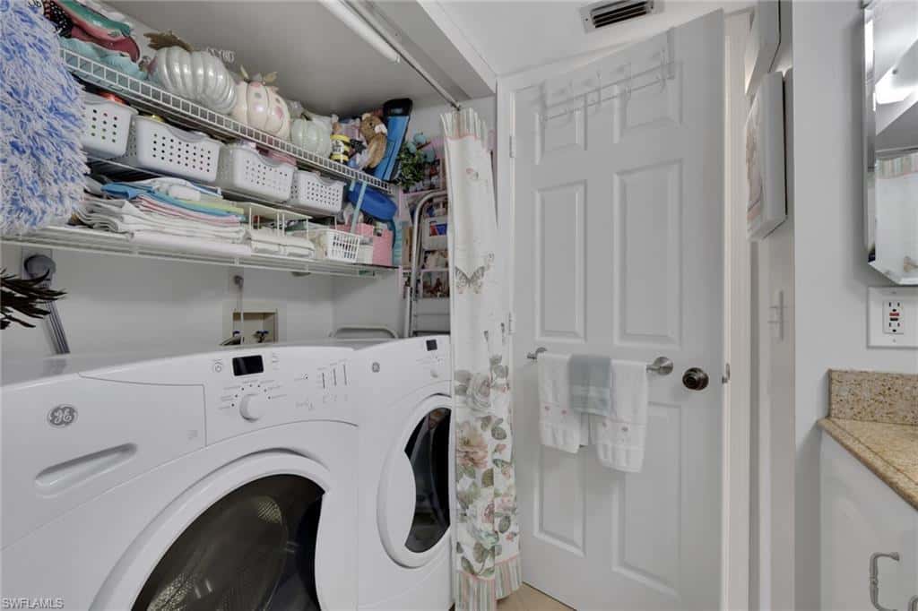 1075 Foxfire Ln #209, Naples, photo 27