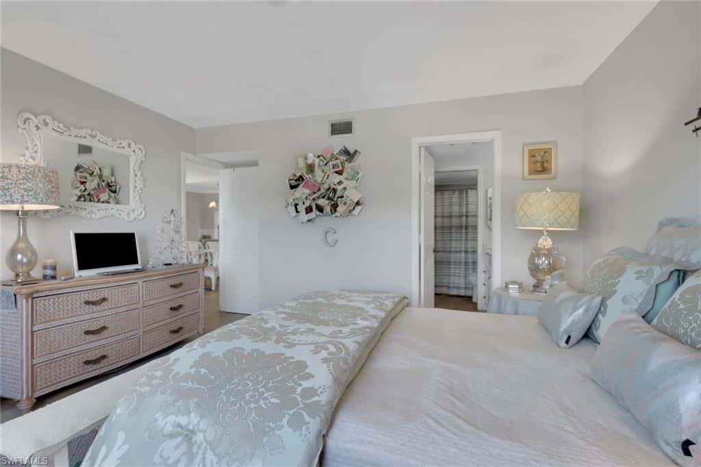 1075 Foxfire Ln #209, Naples, photo 20