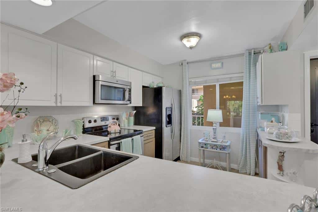 1075 Foxfire Ln #209, Naples, photo 10