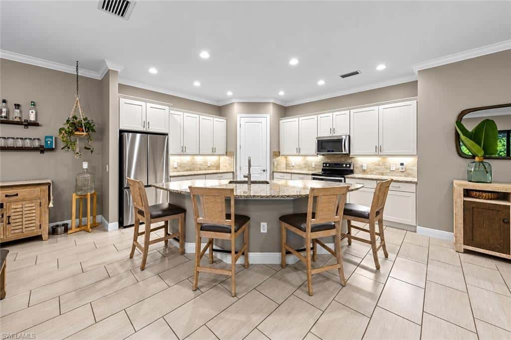 12702 Astor Pl, Fort Myers, photo 12