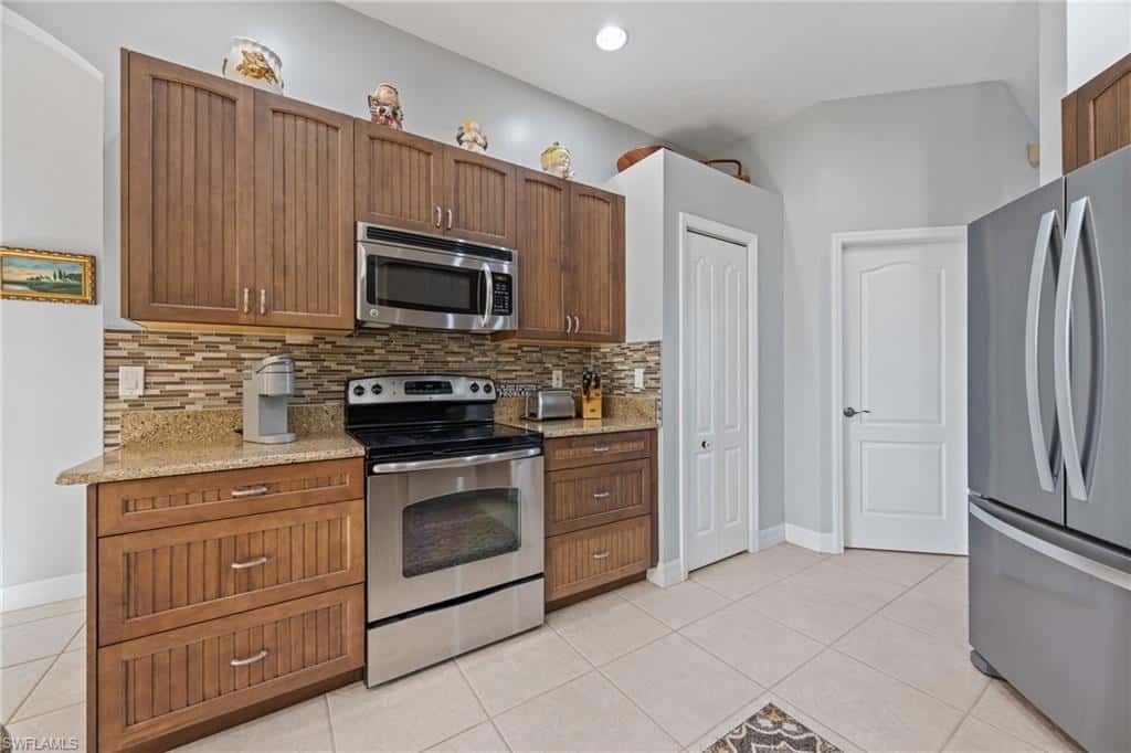 18839 Baseleg Ave, North Fort Myers, photo 15