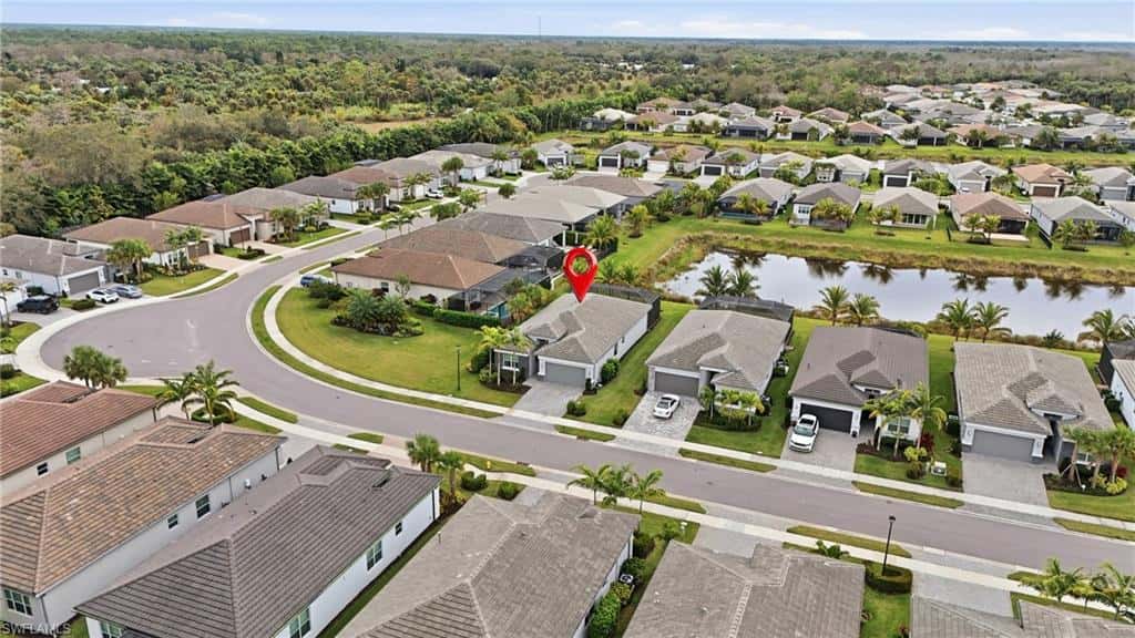 11394 Jacaranda Dr, Naples, photo 4