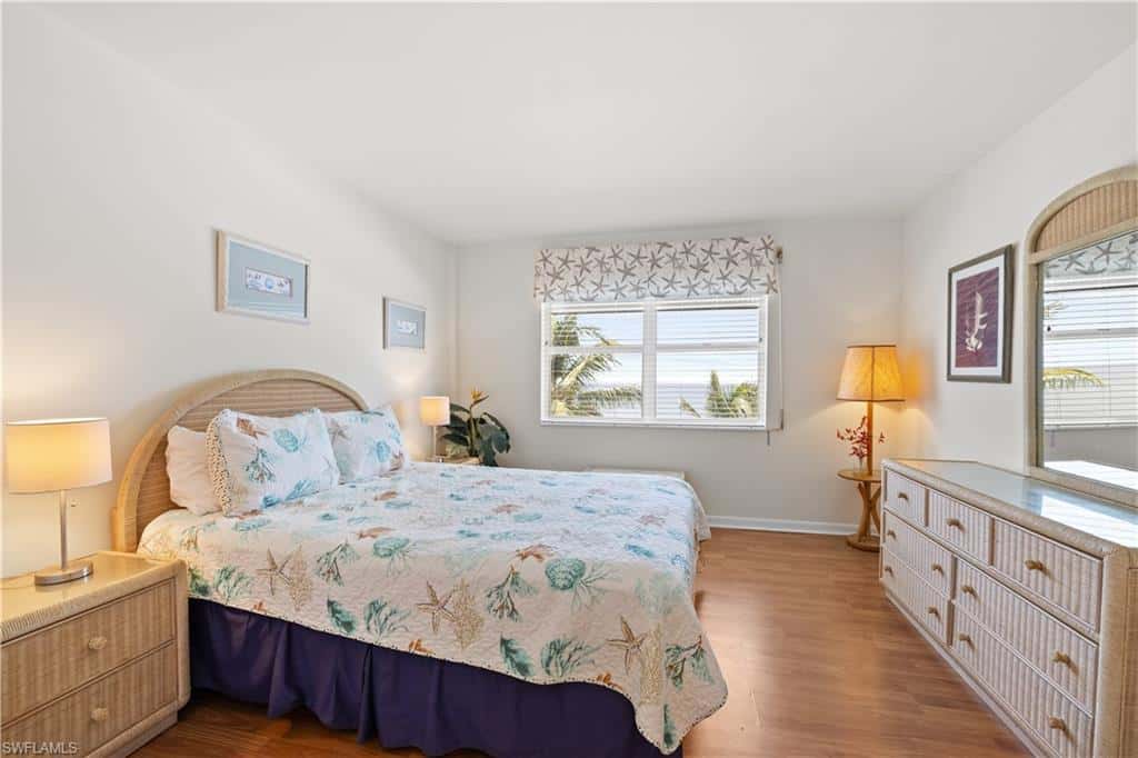 2011 Gulf Shore Blvd #44, Naples, photo 8