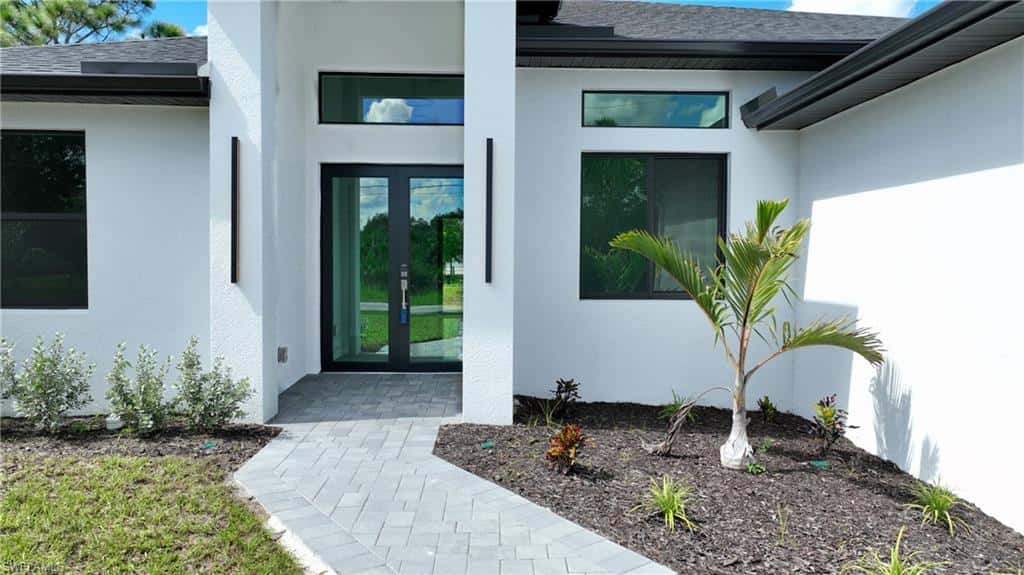 728 La Plata Ave, Lehigh Acres, photo 6