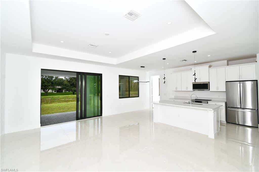 728 La Plata Ave, Lehigh Acres, photo 11