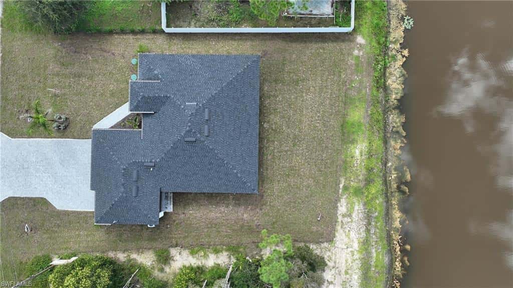 728 La Plata Ave, Lehigh Acres, photo 4