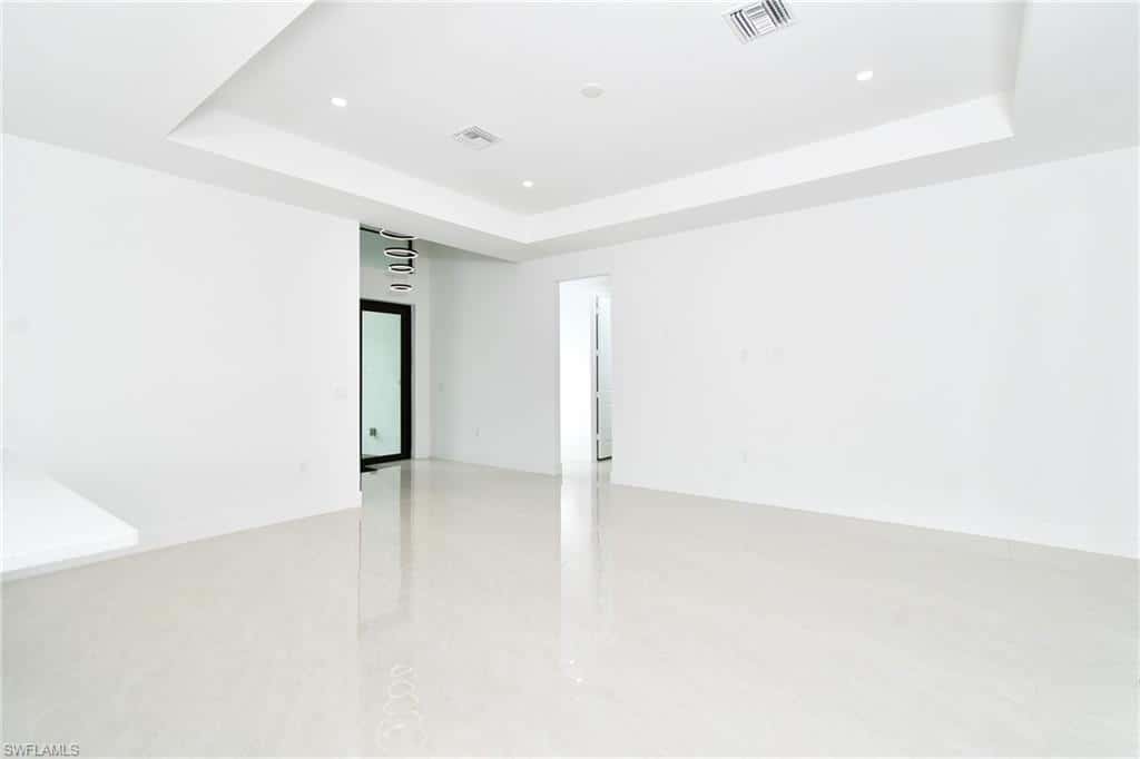728 La Plata Ave, Lehigh Acres, photo 8