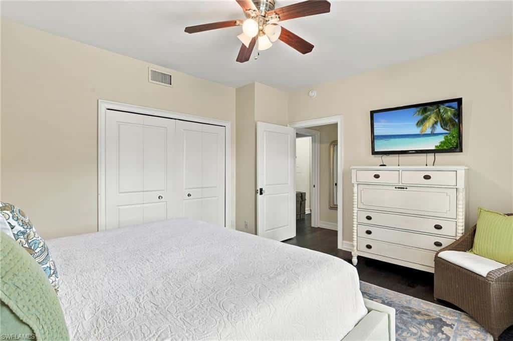 4600 Yacht Harbor Dr #412, Naples, photo 33