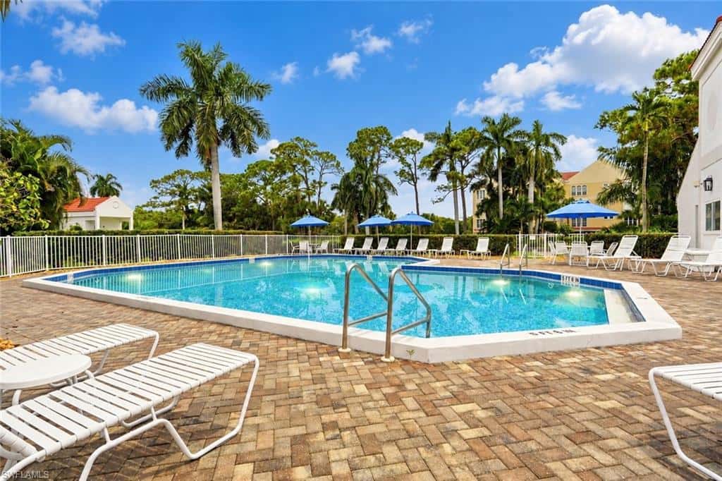 4600 Yacht Harbor Dr #412, Naples, photo 4