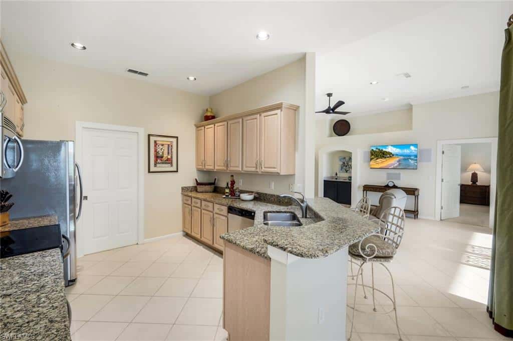 23088 Tree Crest Ct, Estero, photo 10