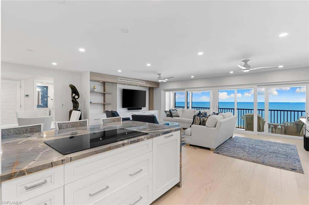 2171 Gulf Shore Blvd #603, Naples, photo 12