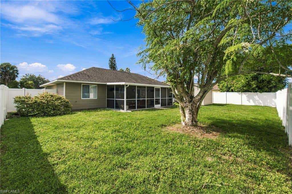10208 Shade Tree Ct, Bonita Springs, photo 28