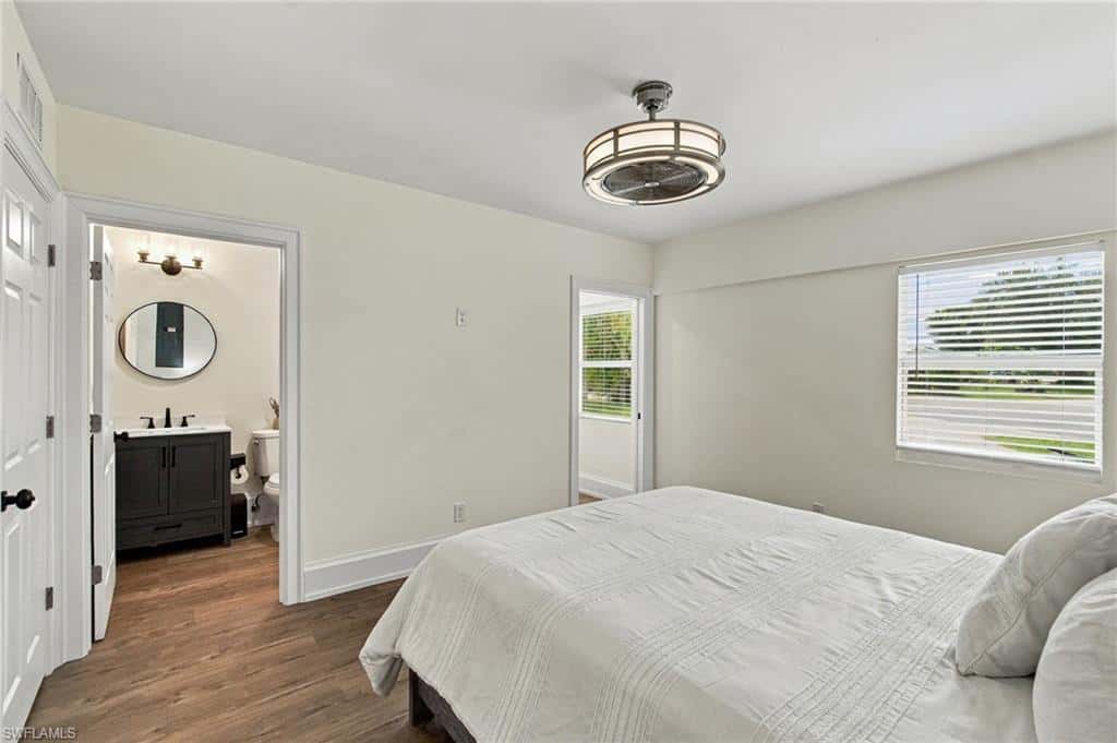 10208 Shade Tree Ct, Bonita Springs, photo 11