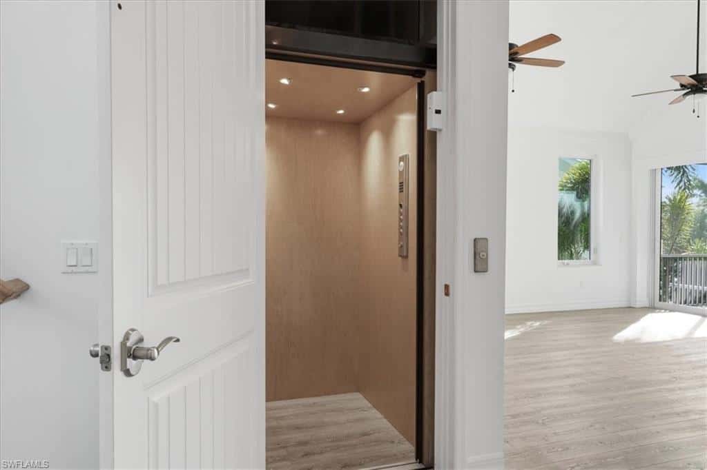 1287 Grand Canal Dr, Naples, photo 11