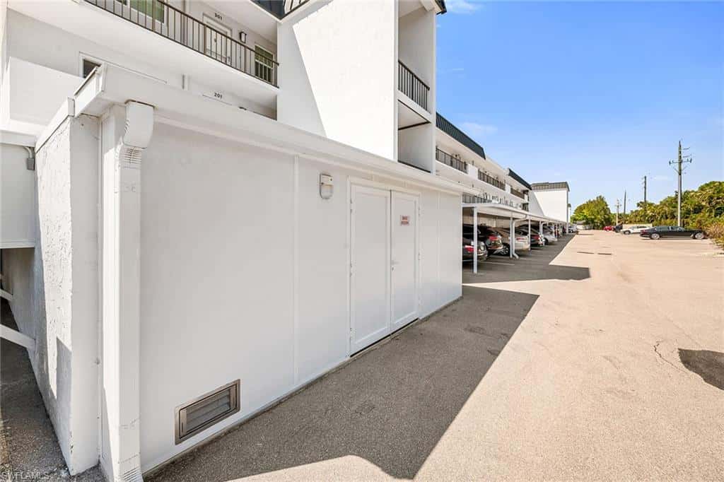 4200 Belair Ln #303, Naples, photo 32