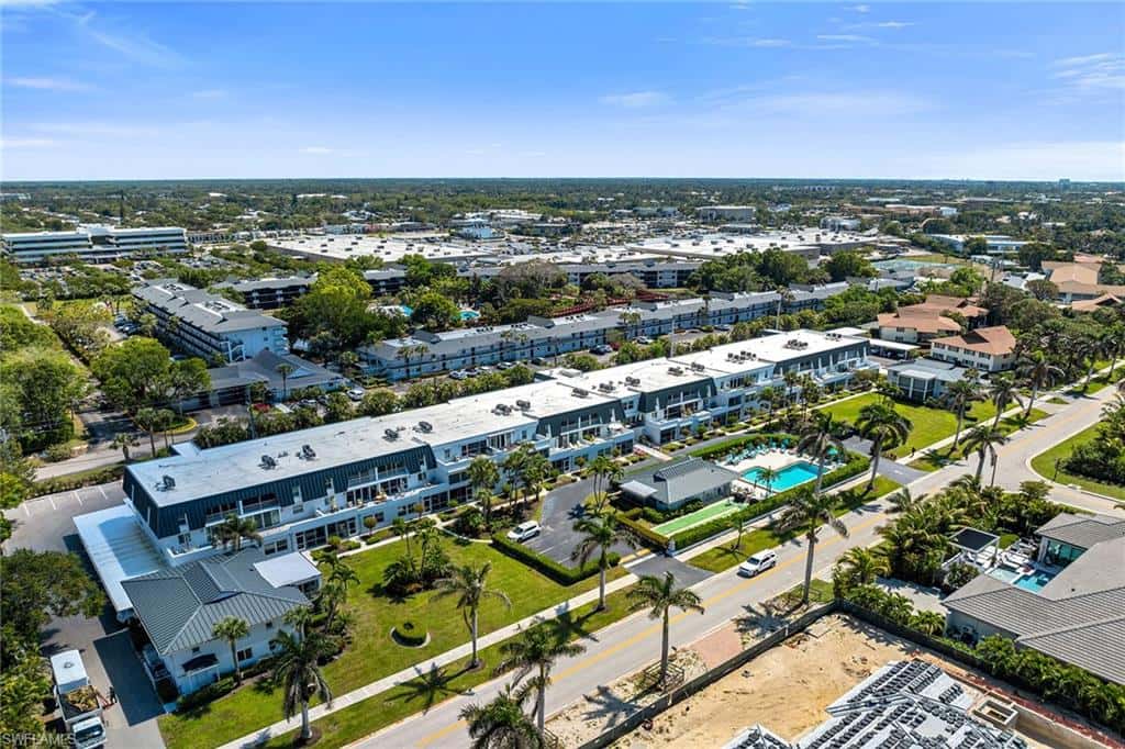 4200 Belair Ln #303, Naples, photo 44