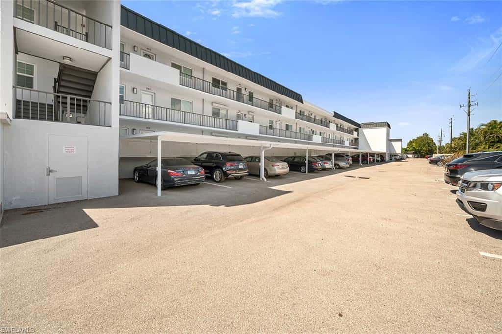 4200 Belair Ln #303, Naples, photo 31
