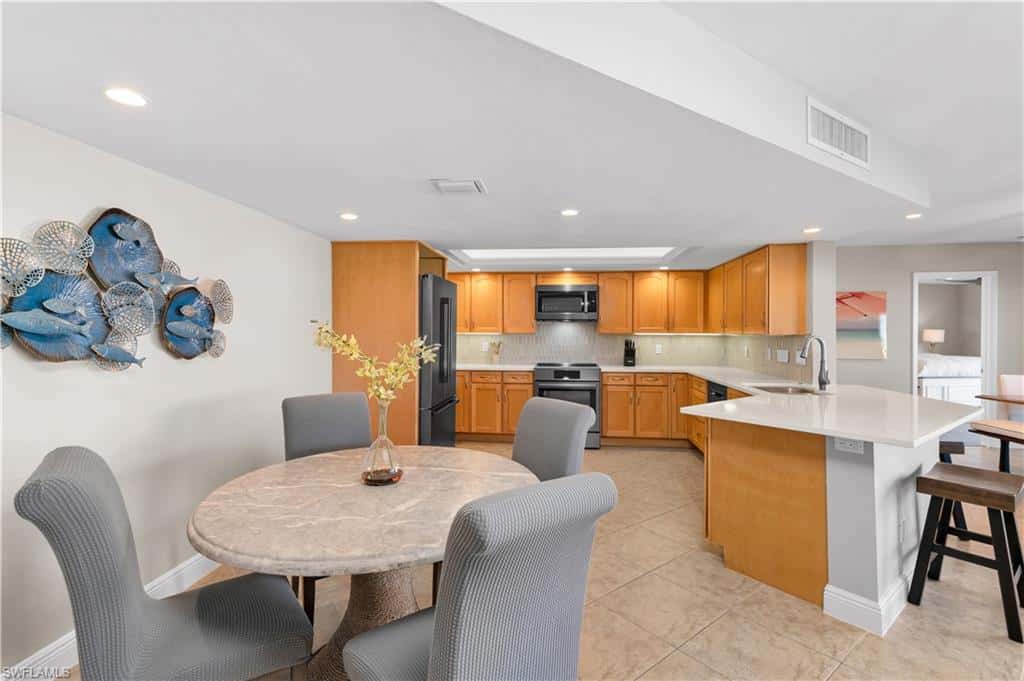 1041 Collier Blvd #402, Marco Island, photo 5