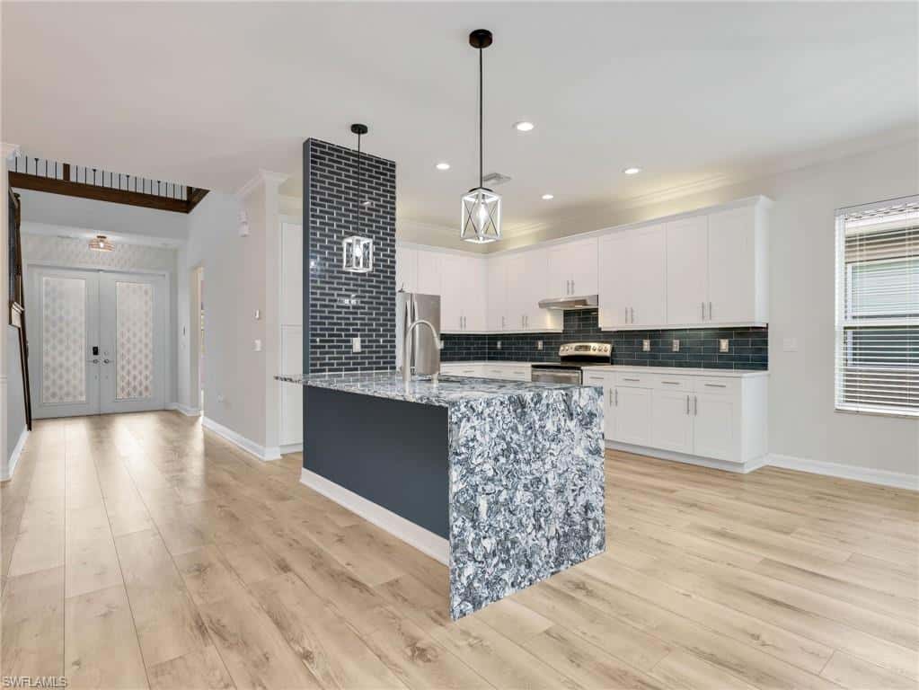 6619 Marbella Dr, Naples, photo 4