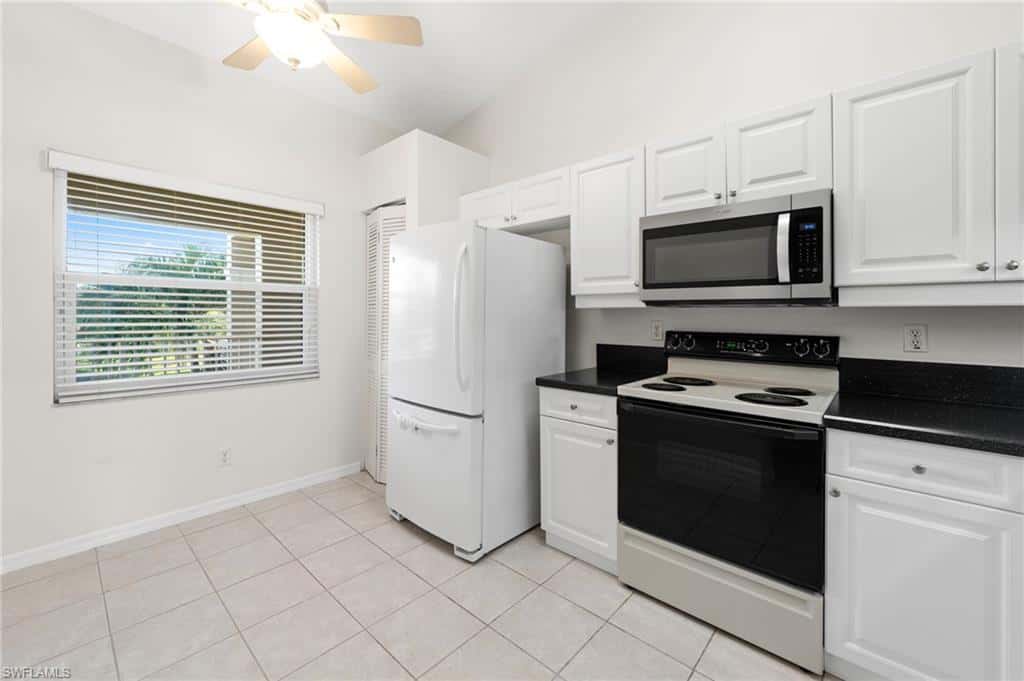 2488 Millcreek Ln #202, Naples, photo 4