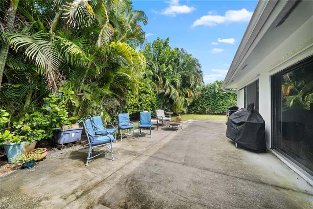 347 Country Club Ln, Naples, photo 42