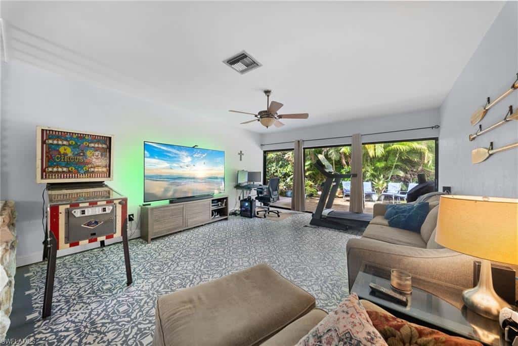 347 Country Club Ln, Naples, photo 13