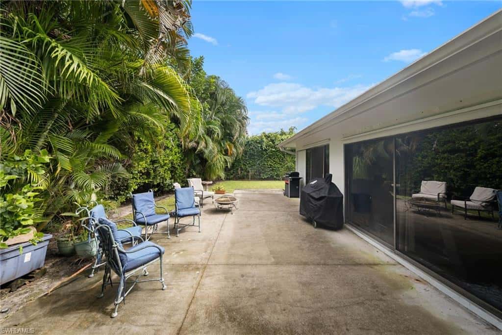 347 Country Club Ln, Naples, photo 43