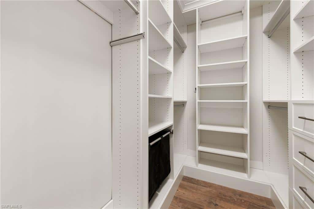 2863 Coco Lakes Dr, Naples, photo 20