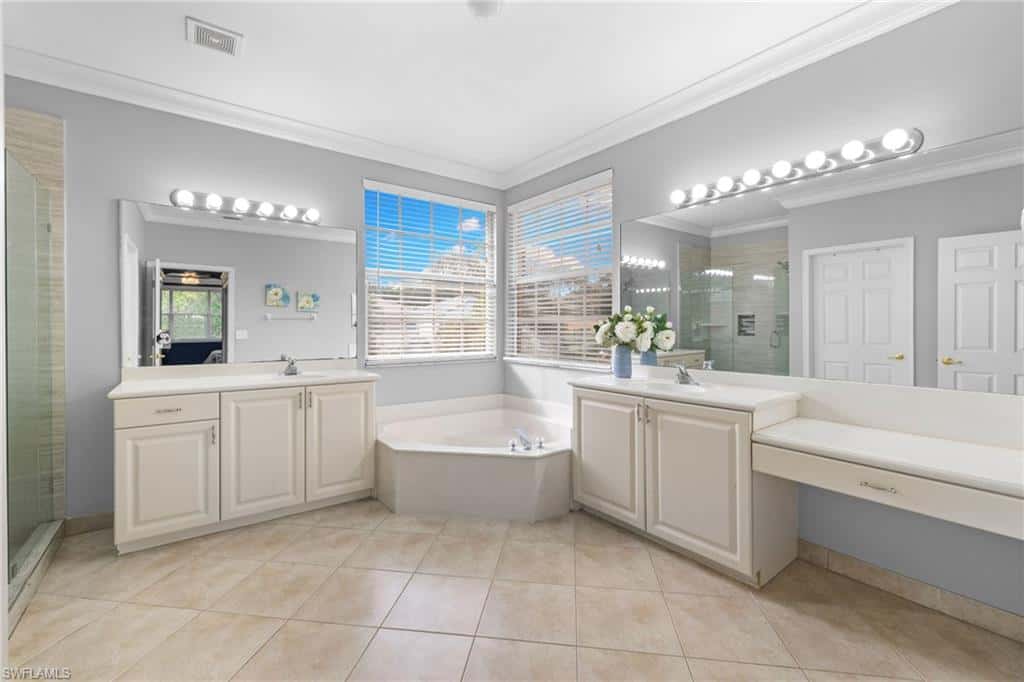 2346 Butterfly Palm Dr, Naples, photo 14