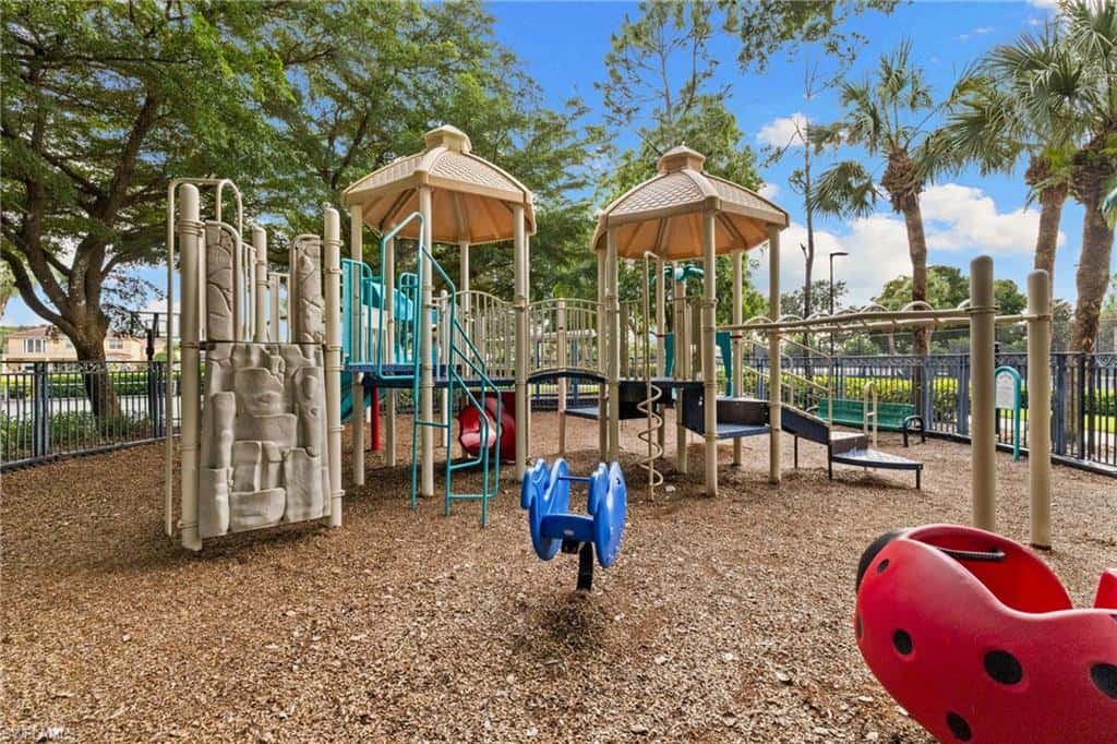 2346 Butterfly Palm Dr, Naples, photo 29
