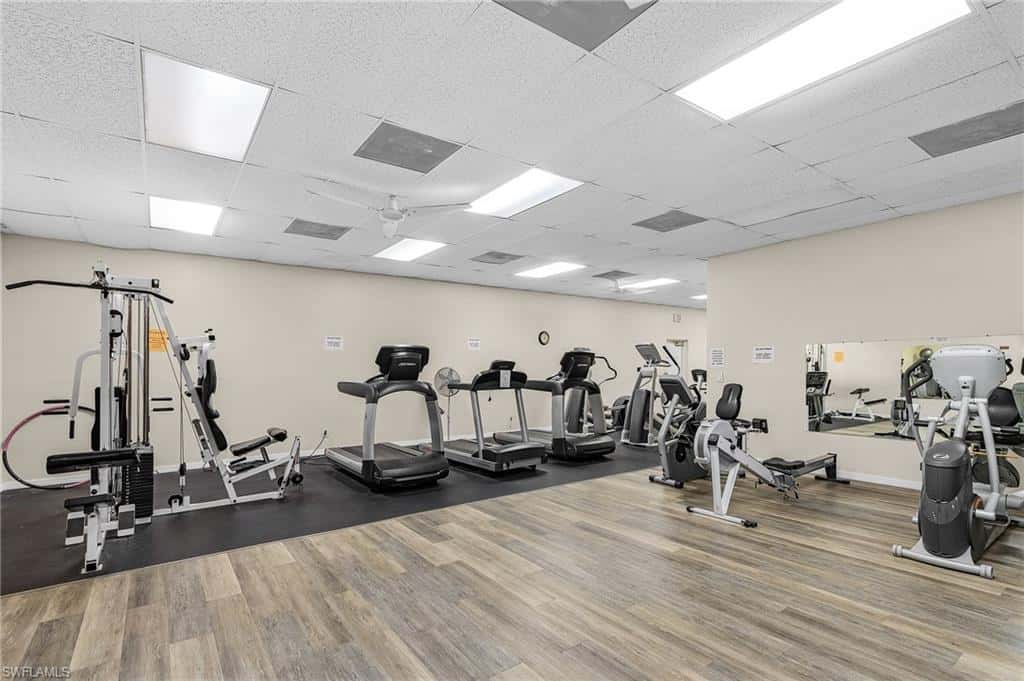 567 Charlemagne Blvd, Naples, photo 46