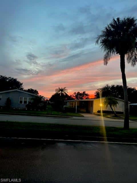 567 Charlemagne Blvd, Naples, photo 44