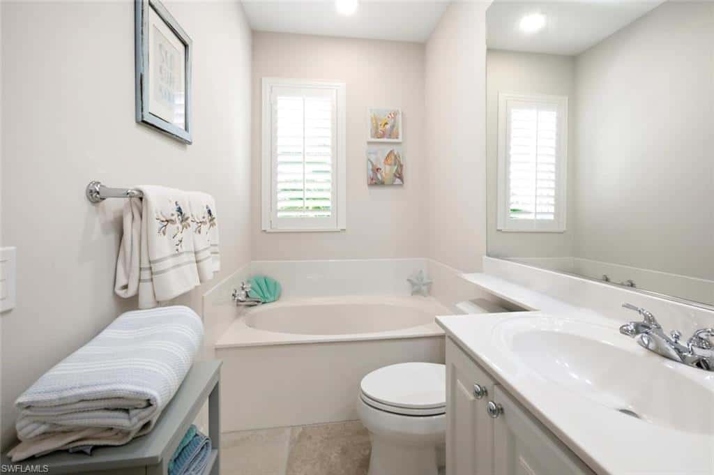 8069 Chianti Ln, Naples, photo 28