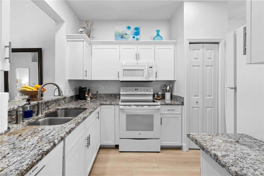 2350 Carrington Ct #203, Naples, photo 4
