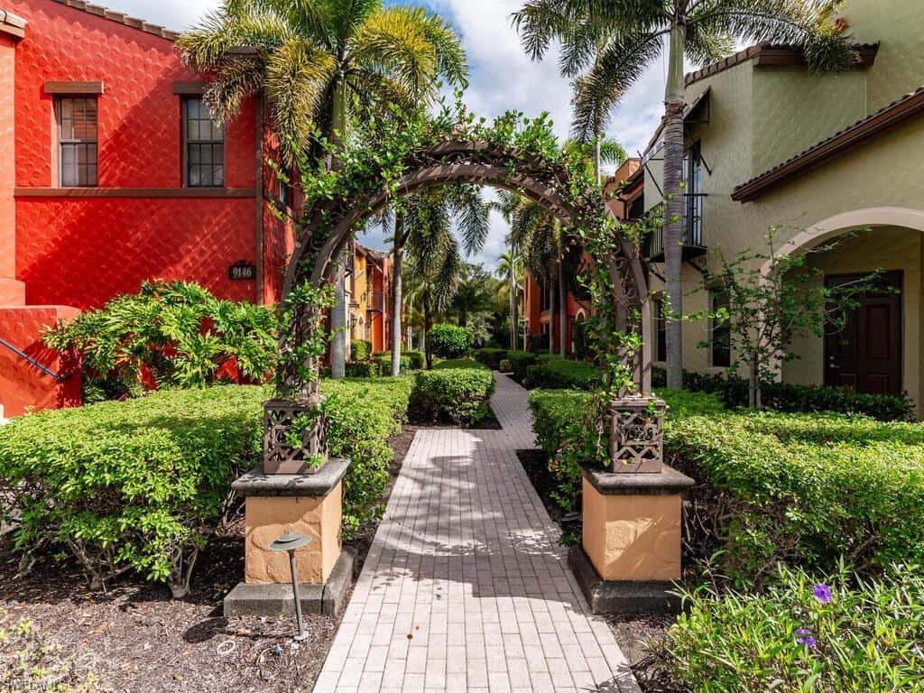 9146 Chula Vista St #12905, Naples, photo 24