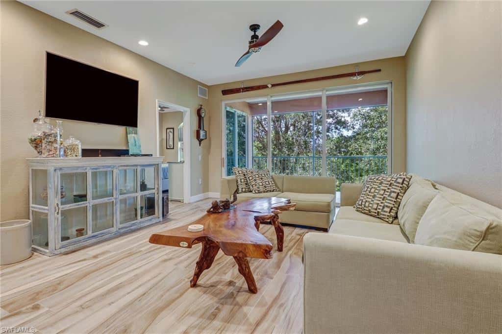 10037 Heather Ln #403, Naples, photo 6