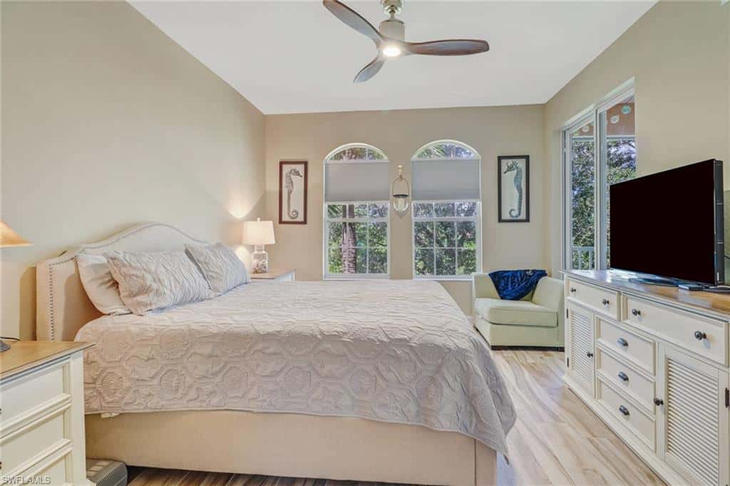 10037 Heather Ln #403, Naples, photo 4