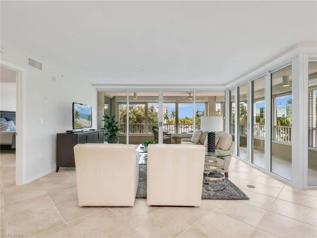 25 Bluebill Ave #204, Naples, photo 4