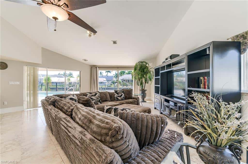 1506 52nd Ln, Cape Coral, photo 12
