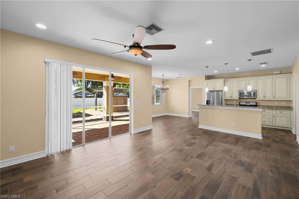 4609 Santiago Ln, Bonita Springs, photo 6
