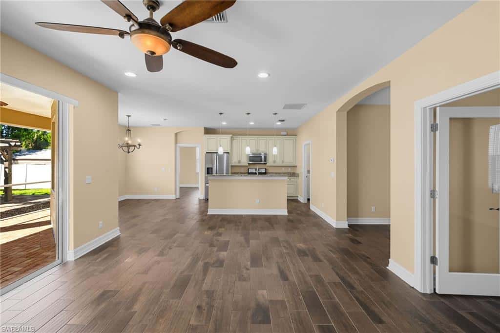4609 Santiago Ln, Bonita Springs, photo 4