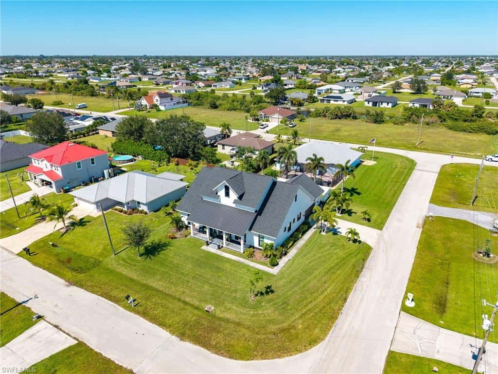 1305 10th Ter, Cape Coral, photo 37