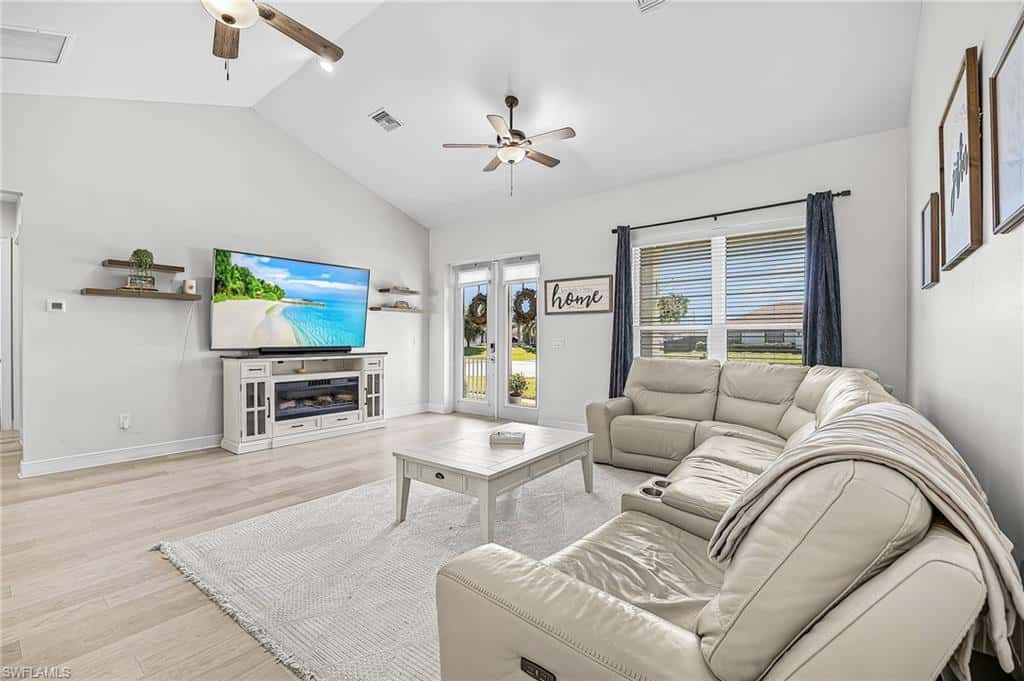 1305 10th Ter, Cape Coral, photo 16