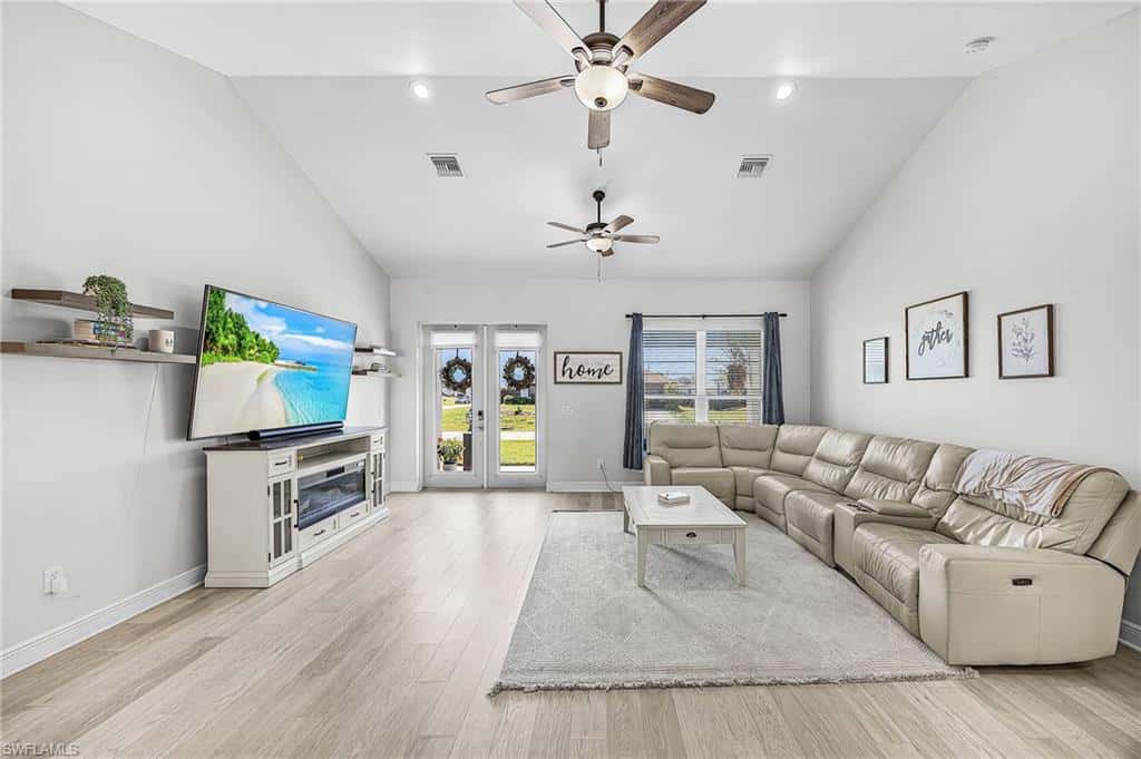 1305 10th Ter, Cape Coral, photo 14