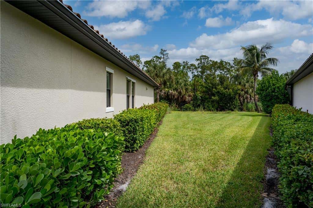 4664 Abaca Cir, Naples, photo 36