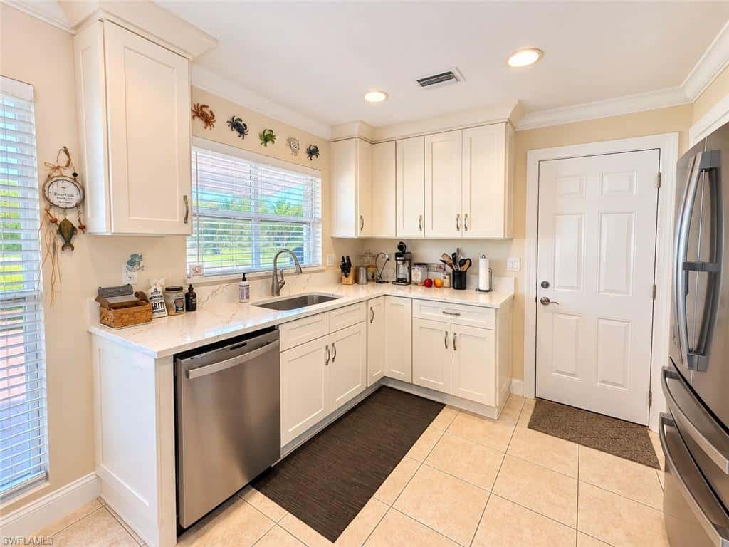 5301 Bayview Ct, Cape Coral, photo 9