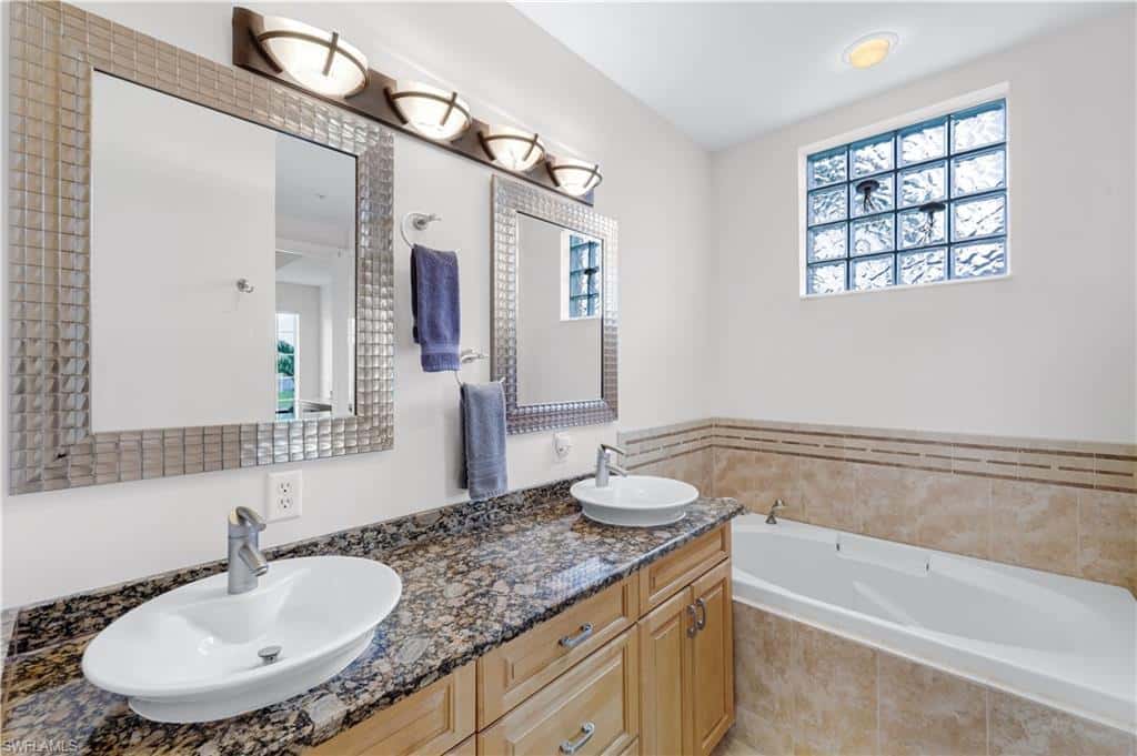 4610 5th Pl #201, Cape Coral, photo 25