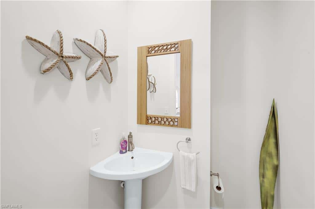 4610 5th Pl #201, Cape Coral, photo 31