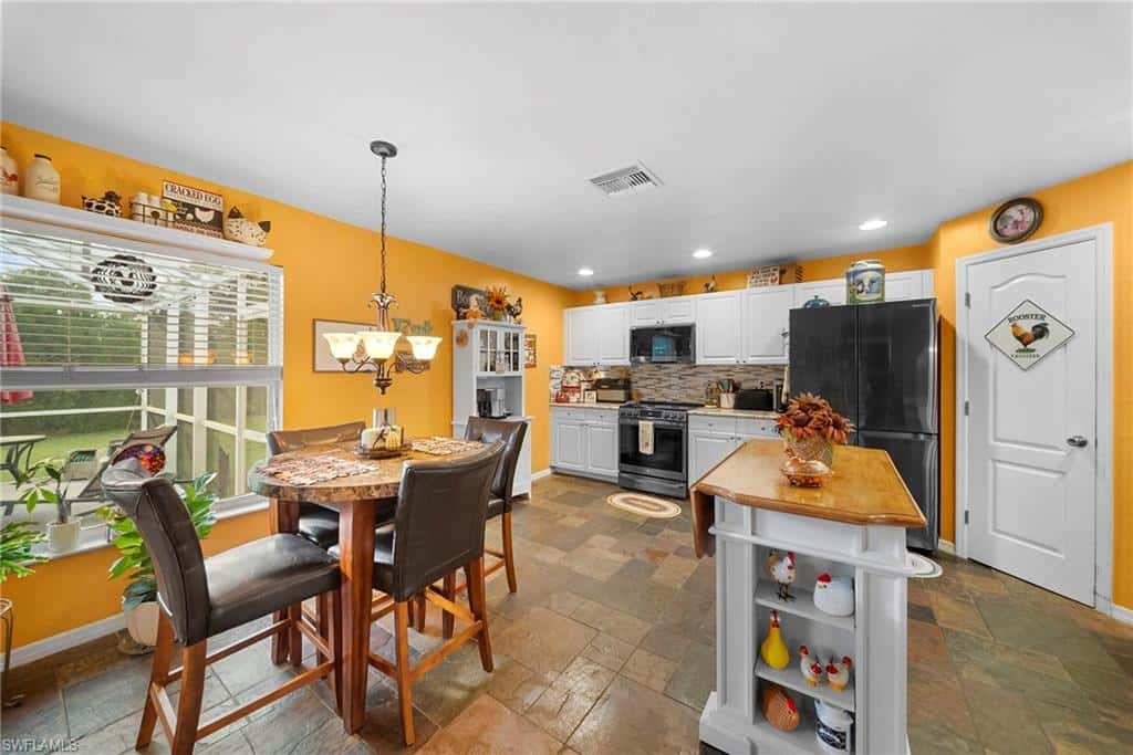 509 Wells Ave, Lehigh Acres, photo 8