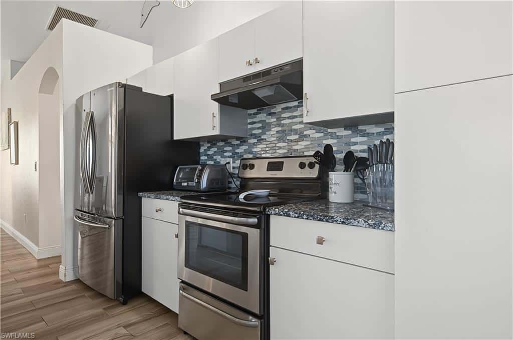 8 8th Pl, Cape Coral, photo 18